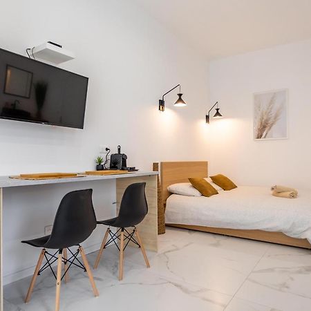 Love Room Jacuzzi Sauna Privatif Marseille Exteriér fotografie
