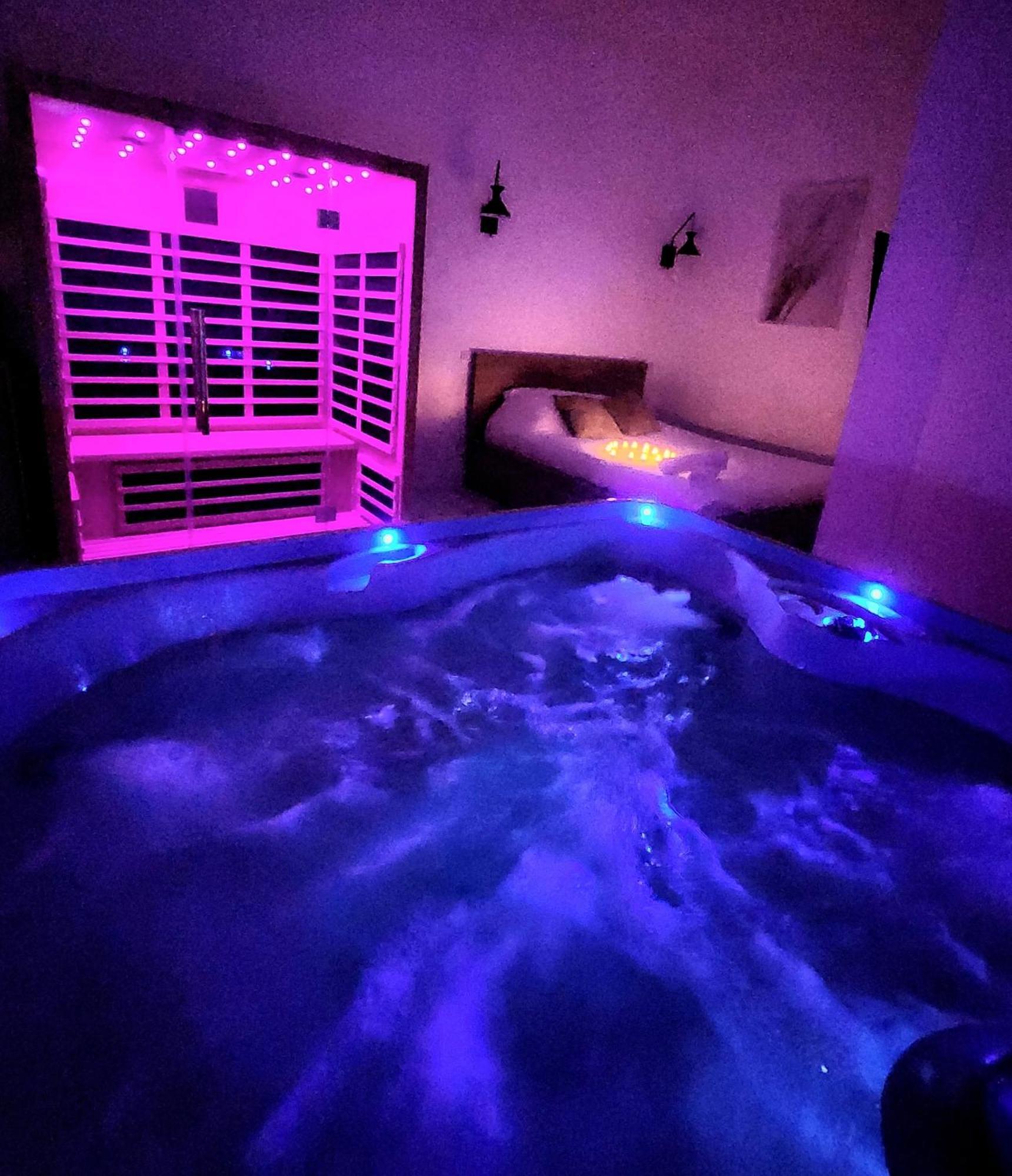 Love Room Jacuzzi Sauna Privatif Marseille Exteriér fotografie